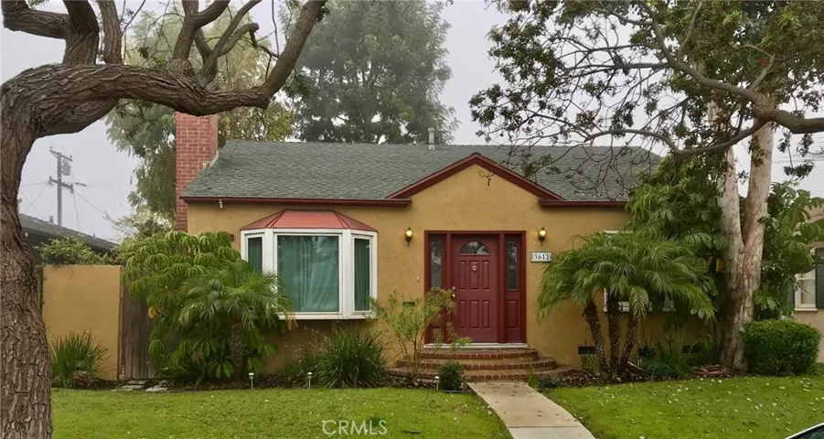 3611 Rose Avenue, Long Beach, California 90807