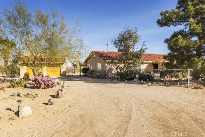 62476 Hacienda Drive, Joshua Tree, California 92252