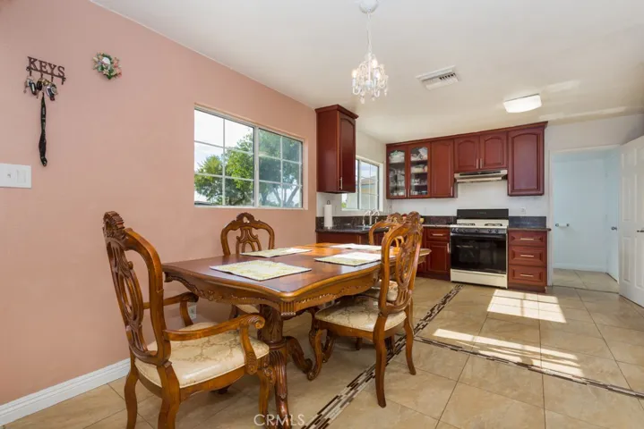 7401 El Tomaso Way, Buena Park, California 90620