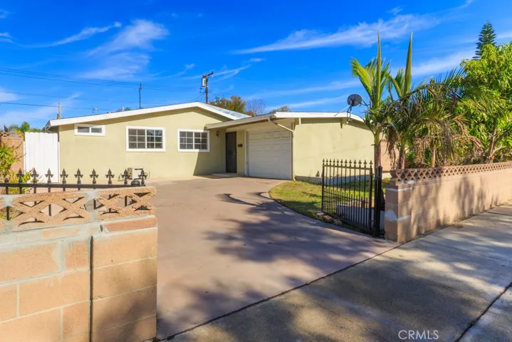 7401 El Tomaso Way, Buena Park, California 90620