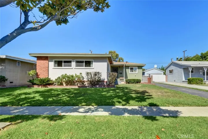 5525 Canehill Avenue, Lakewood, California 90713