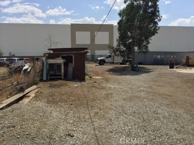 15787 Rose Avenue, Fontana, California 92337