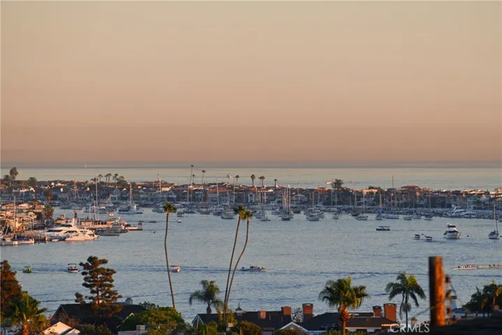 910 Kings Road, Newport Beach, California 92663