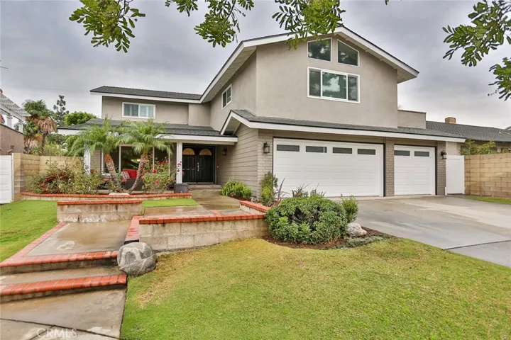 13811 Ridgecrest Circle, Tustin, California 92780