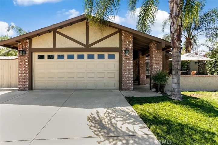 29736 Singing Wood Lane, Menifee, California 92586
