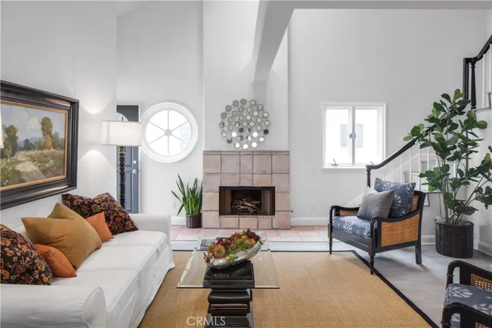 614 Avocado Avenue B, Corona Del Mar, California 92625