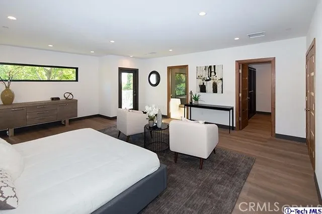 914 E Valencia Avenue, Burbank, California 91501