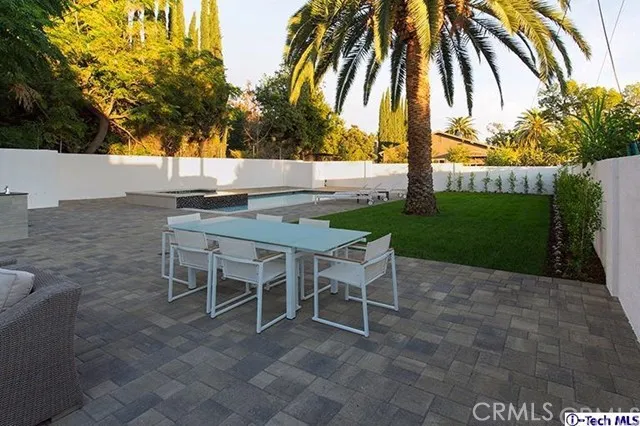 914 E Valencia Avenue, Burbank, California 91501