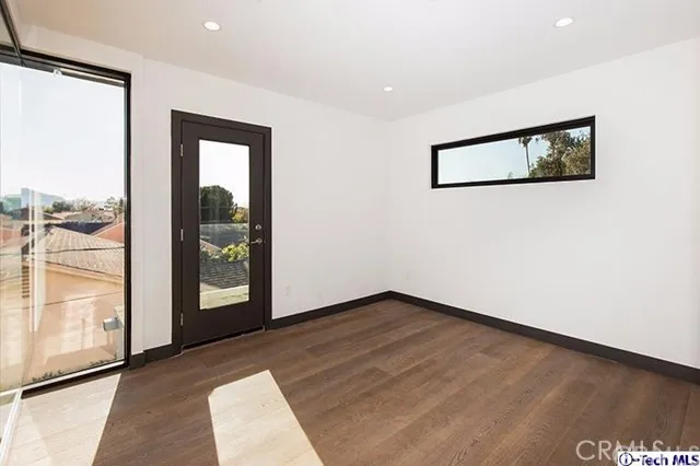 914 E Valencia Avenue, Burbank, California 91501