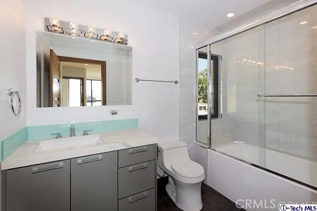 914 E Valencia Avenue, Burbank, California 91501