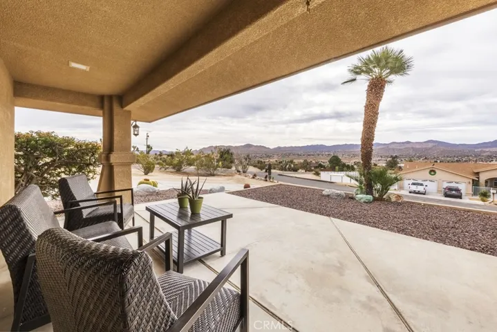 57478 Airway Court, Yucca Valley, California 92284