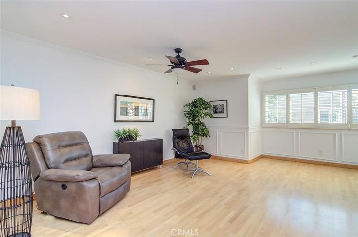 19446 Mountainview Lane, Huntington Beach, California 92648
