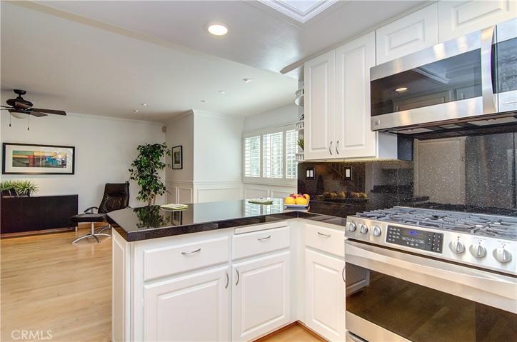19446 Mountainview Lane, Huntington Beach, California 92648