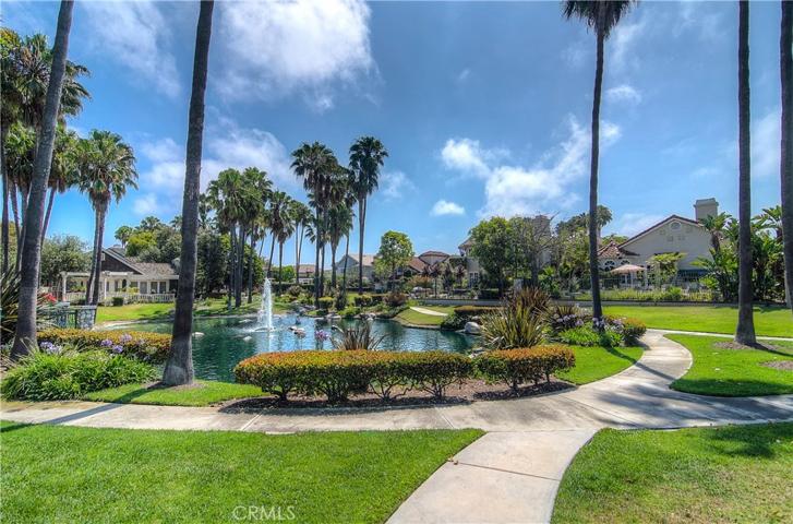 19446 Mountainview Lane, Huntington Beach, California 92648