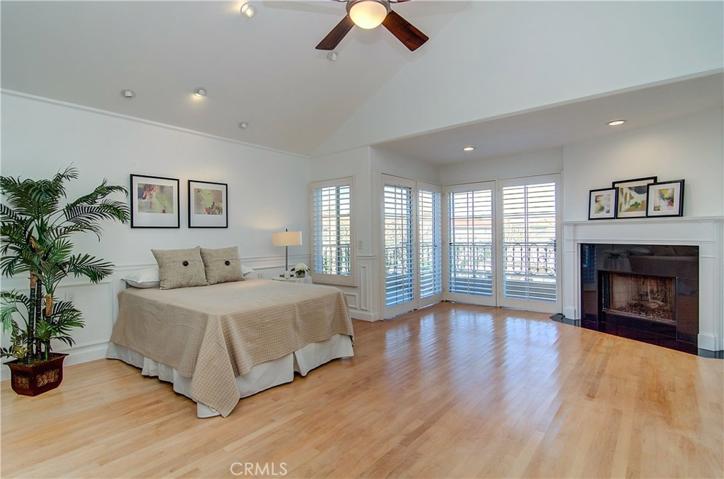 19446 Mountainview Lane, Huntington Beach, California 92648