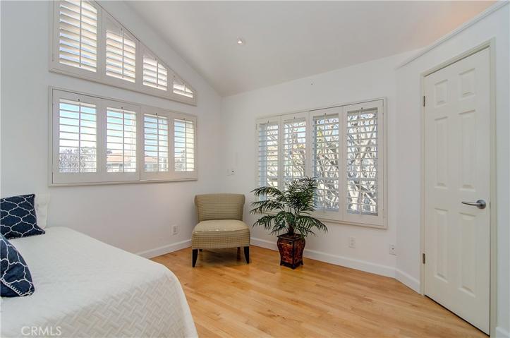 19446 Mountainview Lane, Huntington Beach, California 92648