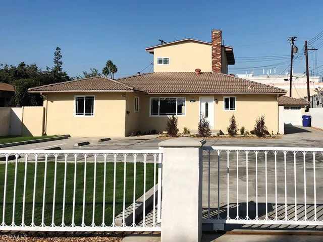 8817 Arrington Avenue, Downey, California 90240