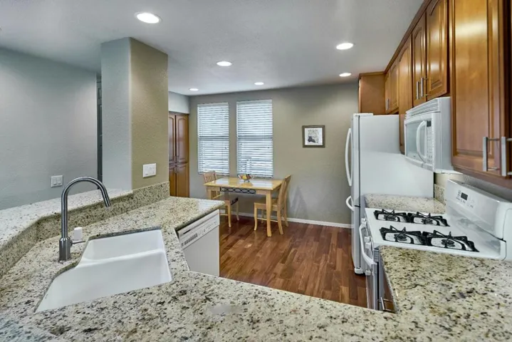 425 Navaro Way 118, San Jose, California 95134