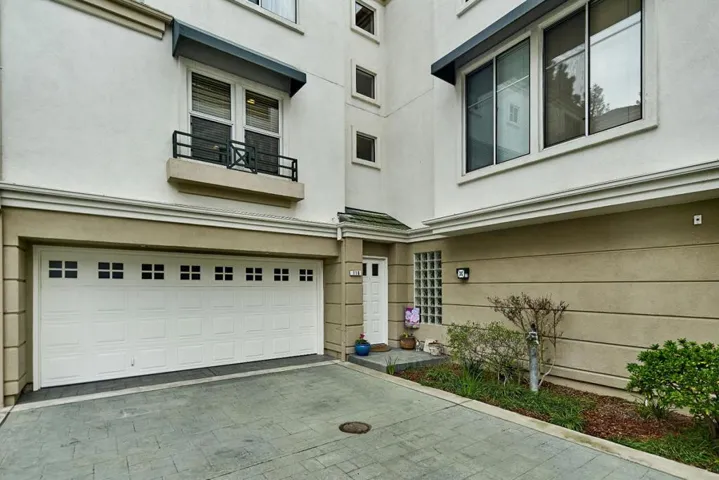 425 Navaro Way 118, San Jose, California 95134