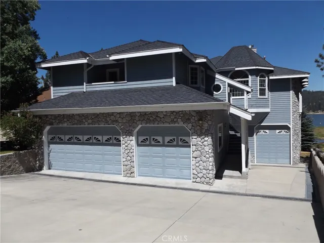 132 Round Drive, Big Bear, California 92315