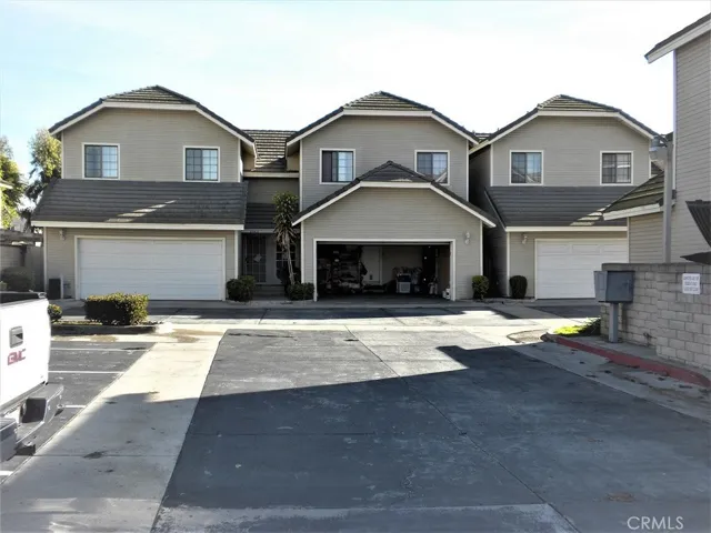 8444 Walker Street 6, La Palma, California 90623