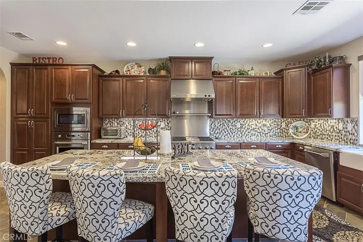 28154 Anvil Court, Valencia, California 91354