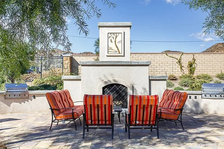 28154 Anvil Court, Valencia, California 91354