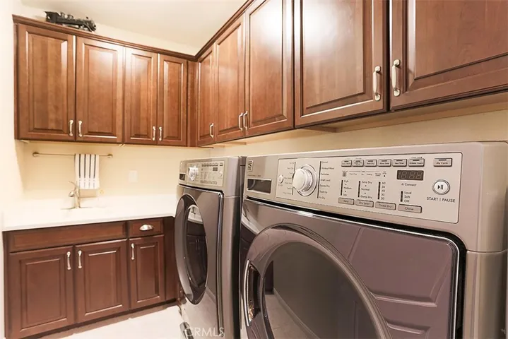 28154 Anvil Court, Valencia, California 91354
