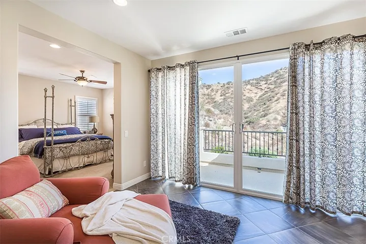 28154 Anvil Court, Valencia, California 91354