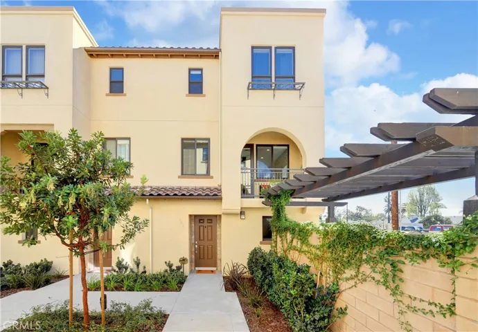 817 S Anaheim Boulevard 101, Anaheim, California 92805