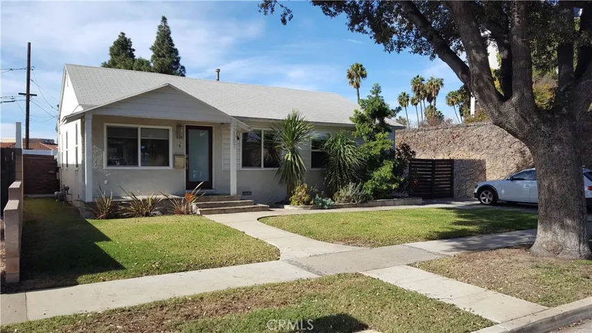 2557 Ximeno Avenue, Long Beach, California 90815