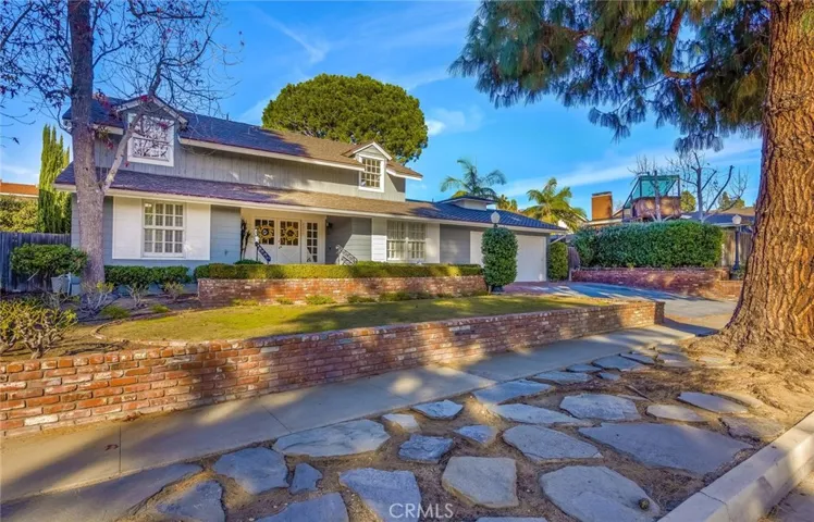 2217 Loma Alta Drive, Fullerton, California 92833