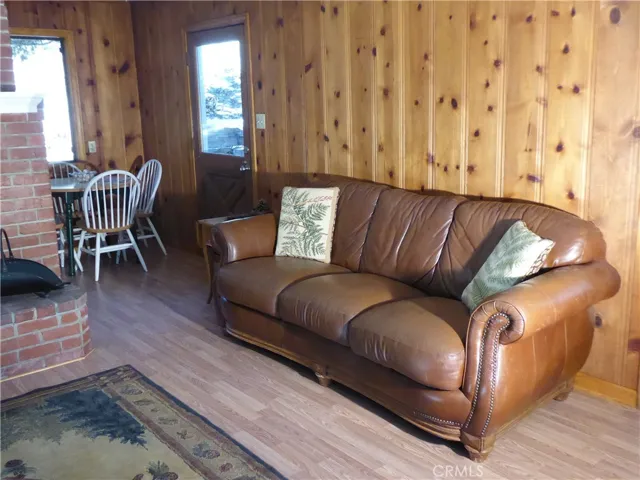 489 Clubhouse Drive, Twin Peaks, California 92391