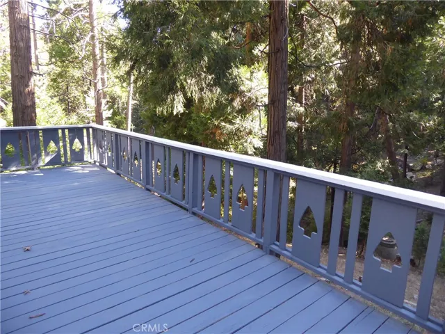 489 Clubhouse Drive, Twin Peaks, California 92391