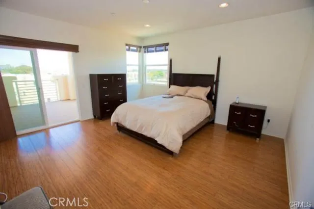 5540 Strand 402, Hawthorne, California 90250