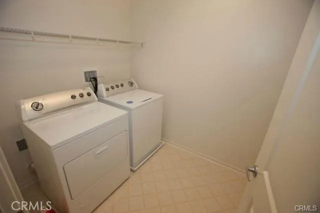5540 Strand 402, Hawthorne, California 90250