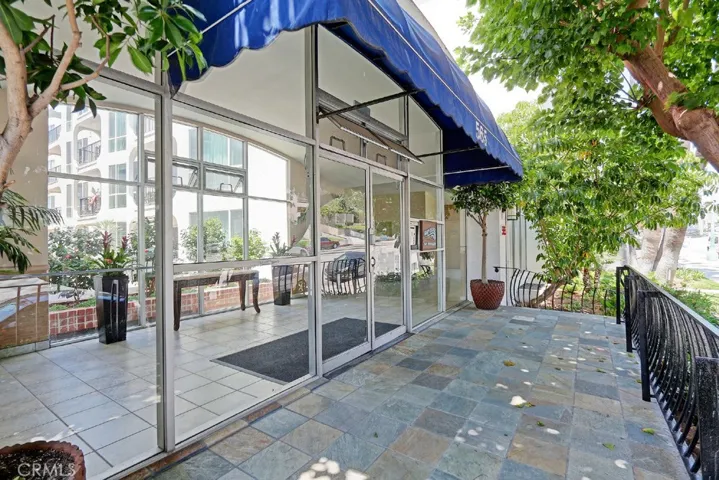 565 Esplanade 201, Redondo Beach, California 90277