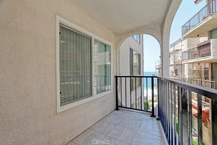 565 Esplanade 201, Redondo Beach, California 90277