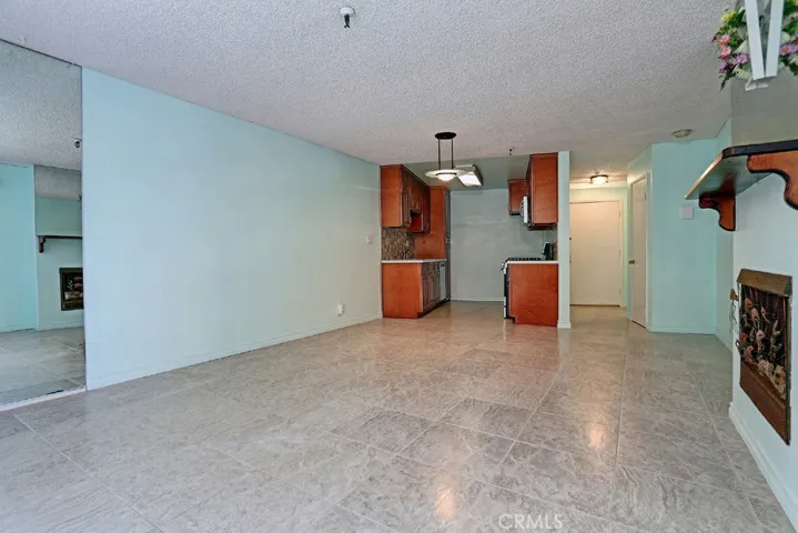 565 Esplanade 201, Redondo Beach, California 90277
