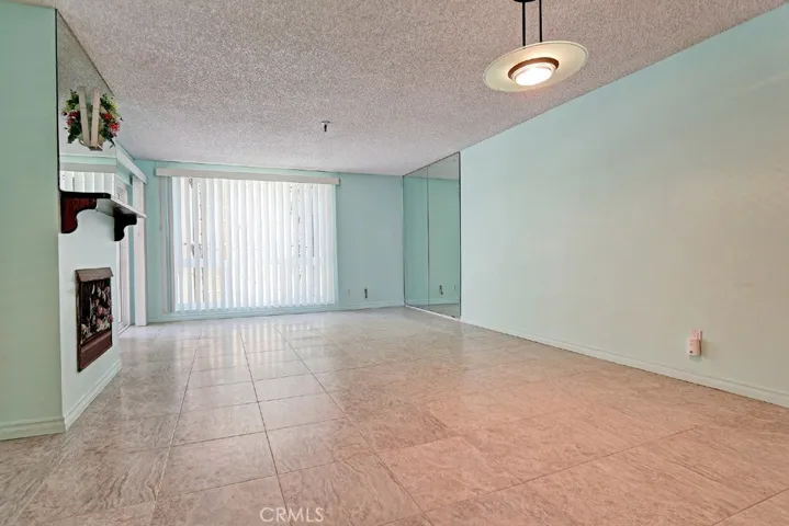 565 Esplanade 201, Redondo Beach, California 90277
