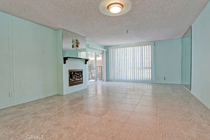565 Esplanade 201, Redondo Beach, California 90277