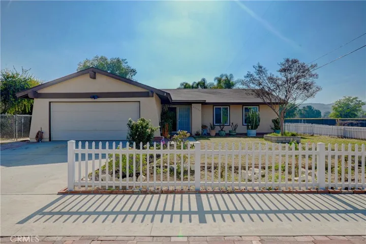 41759 Jennifer Avenue, Hemet, California 92544