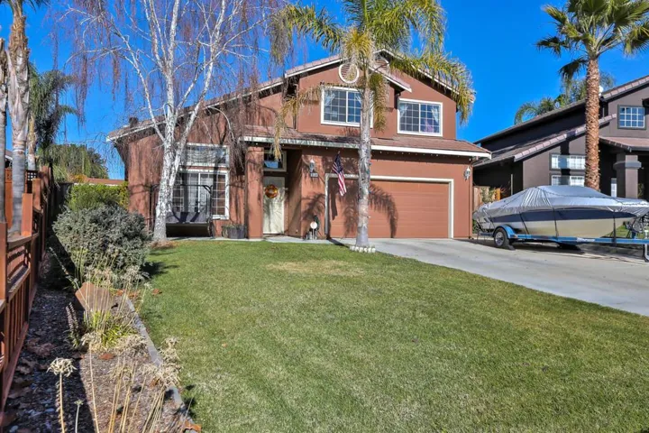 1550 Foxwood Street, Hollister, California 95023