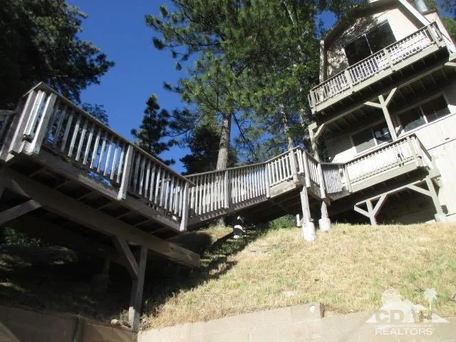 797 Berne Drive, Crestline, California 92325