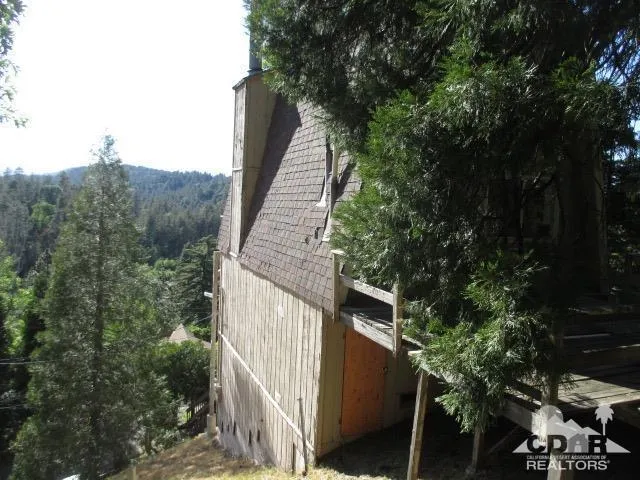 797 Berne Drive, Crestline, California 92325