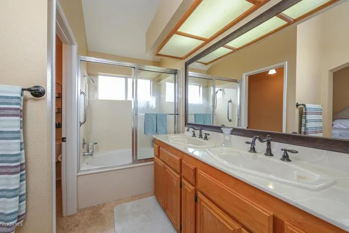 600-E_Kingswood-28