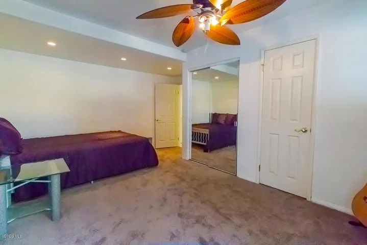 10Bedroom1