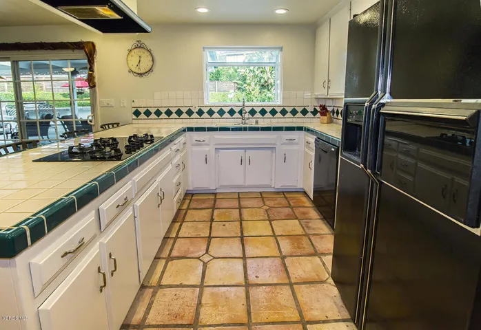 15Kitchen
