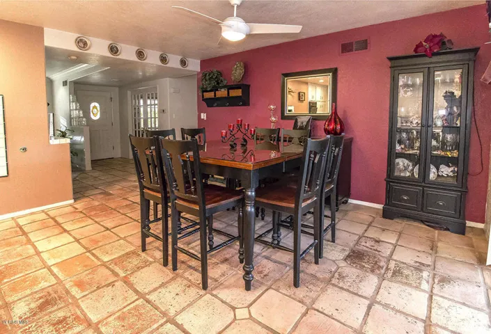 17Kitchen