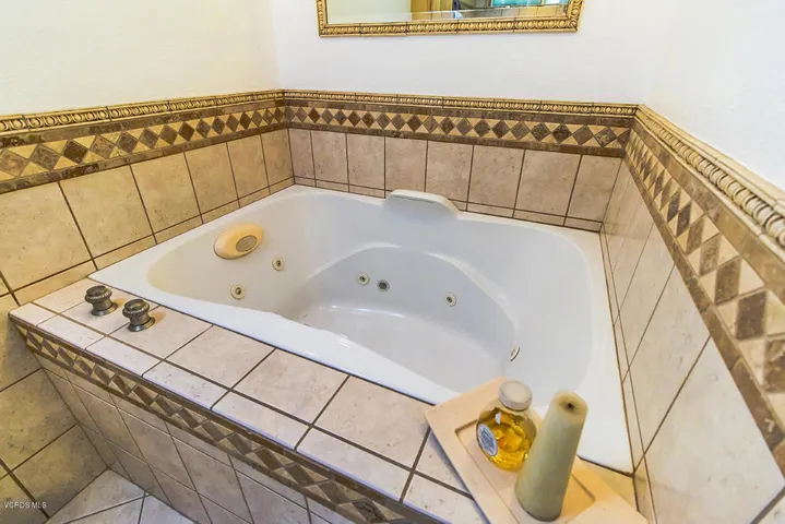 32Master Bath